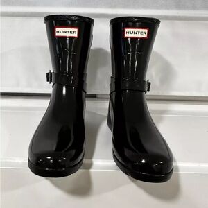 Hunter Boots Women - Rubber (WFS2008RGL) Size 7 US Gloss Black Rain